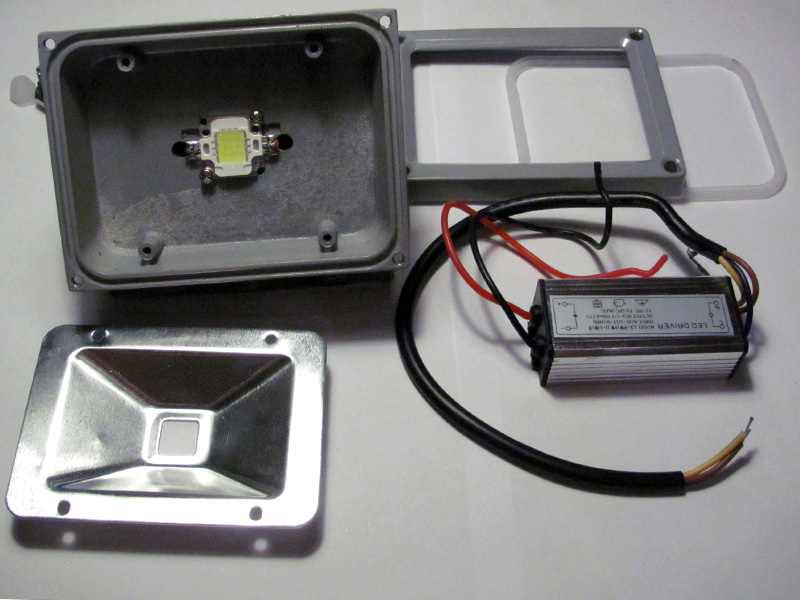 Светодиодный прожектор 220 вольт. Линза Френеля на светодиодный прожектор. Прожектор светодиодный модель поставщика 2010. Корпус для led прожектора. Корпус для светодиодной матрицы.