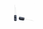 Конденсатор електролітичний 100 uF 35 V, 105C, d6 h12