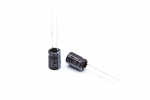 Конденсатор електролітичний 100 uF 35 V, 105C, d8 h12