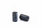 Конденсатор електролітичний 47 uF 400 V, 105C, d16 h26,5 Long Life