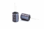 Конденсатор електролітичний 82 uF 400 V, 105C, d18 h26