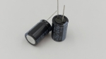 Конденсатор електролітичний 4700 uF 16 V, 105C, d16 h26