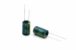 Конденсатор електролітичний 10 uF 400 V, 105°C, d10 h17